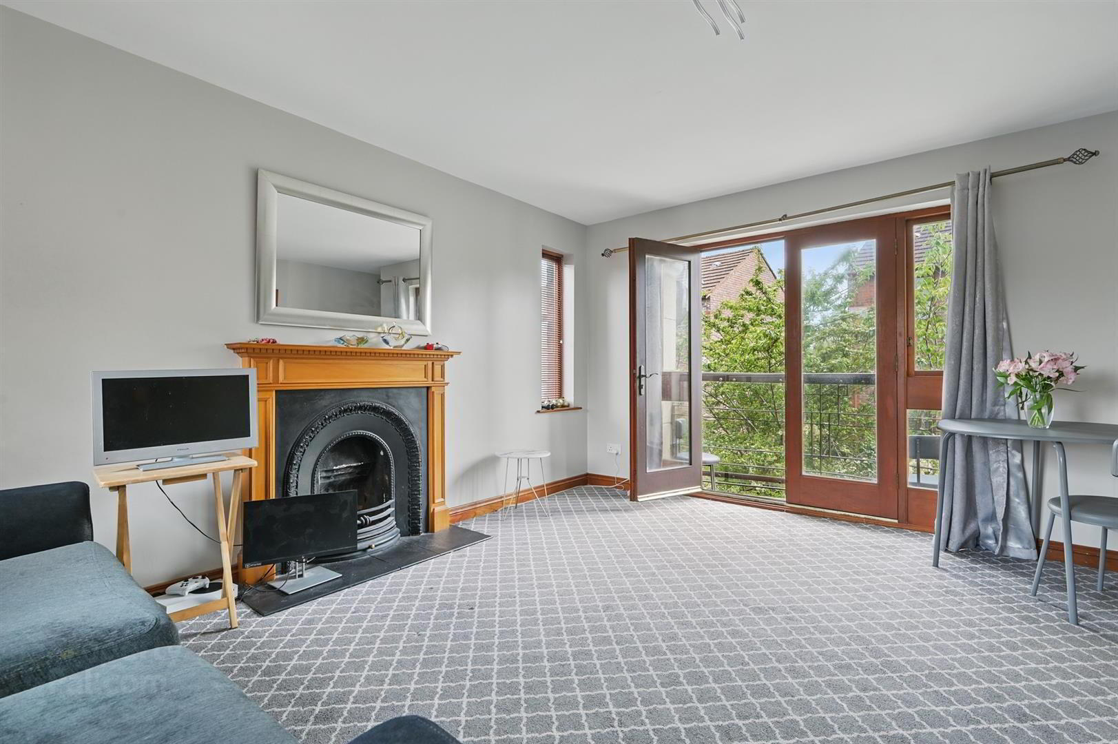 20 Laganvale Court 4 of 14