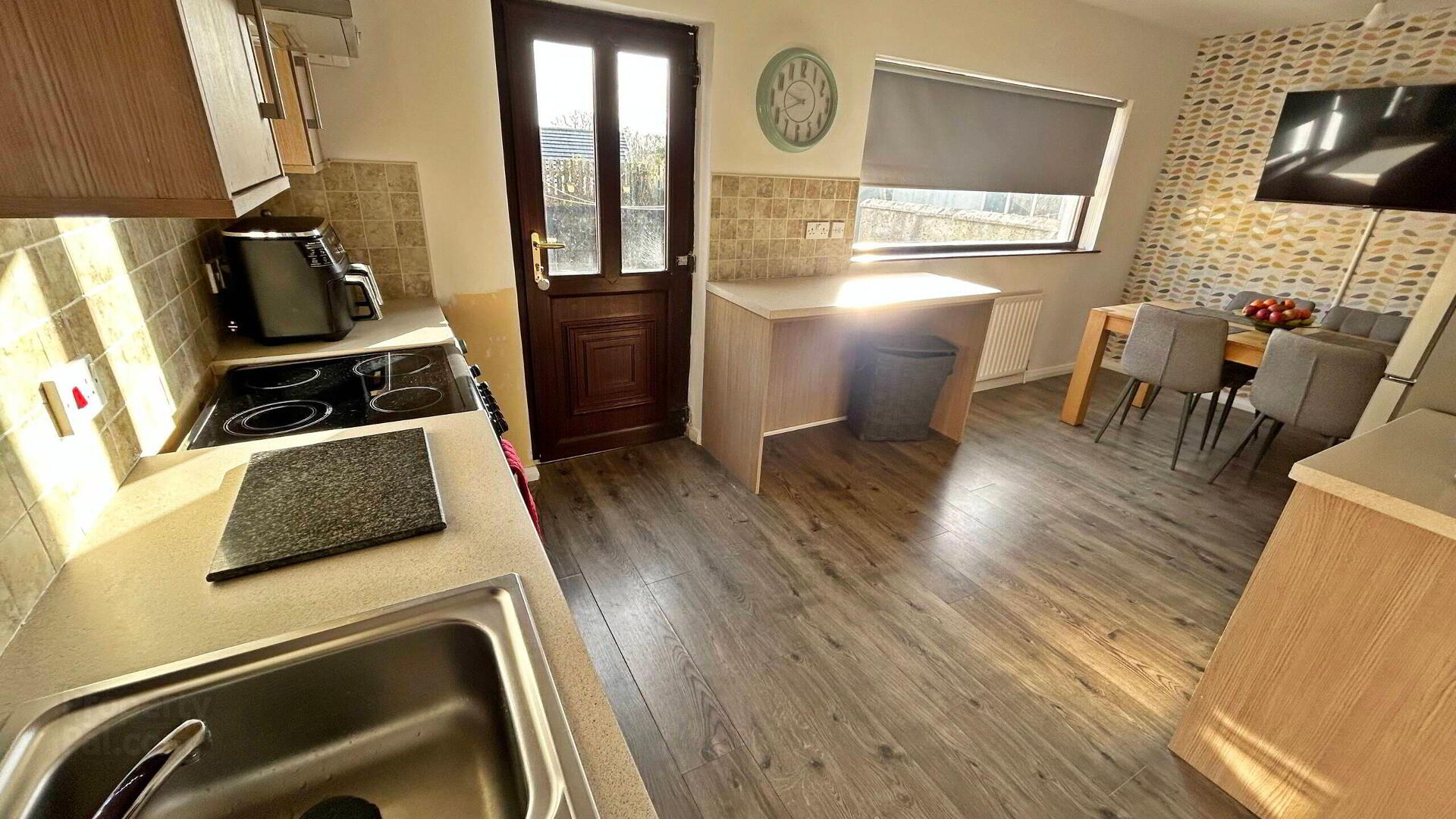 10 Highfield Drive 7 of 13