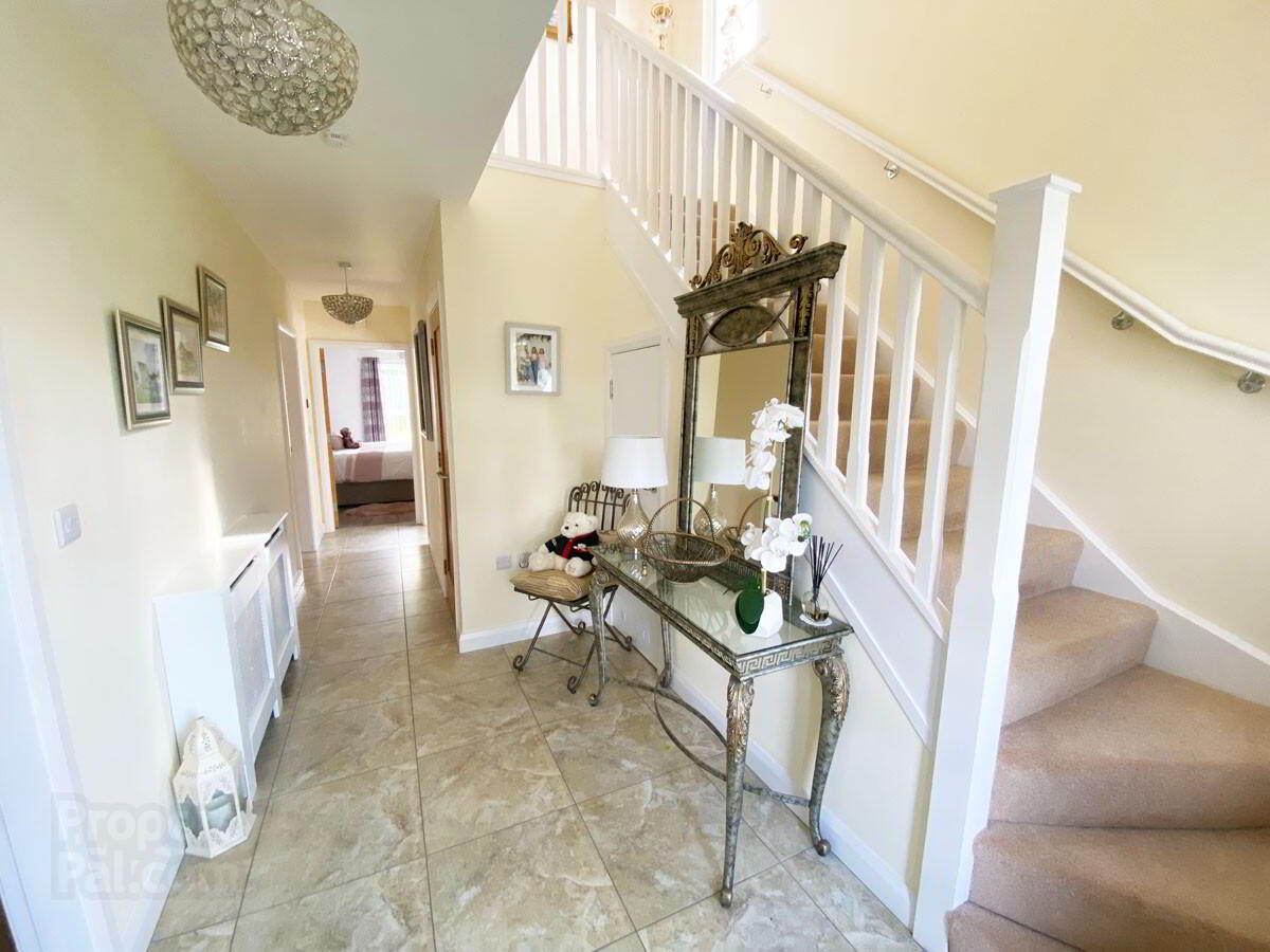 6 Bannview Court 2 of 14
