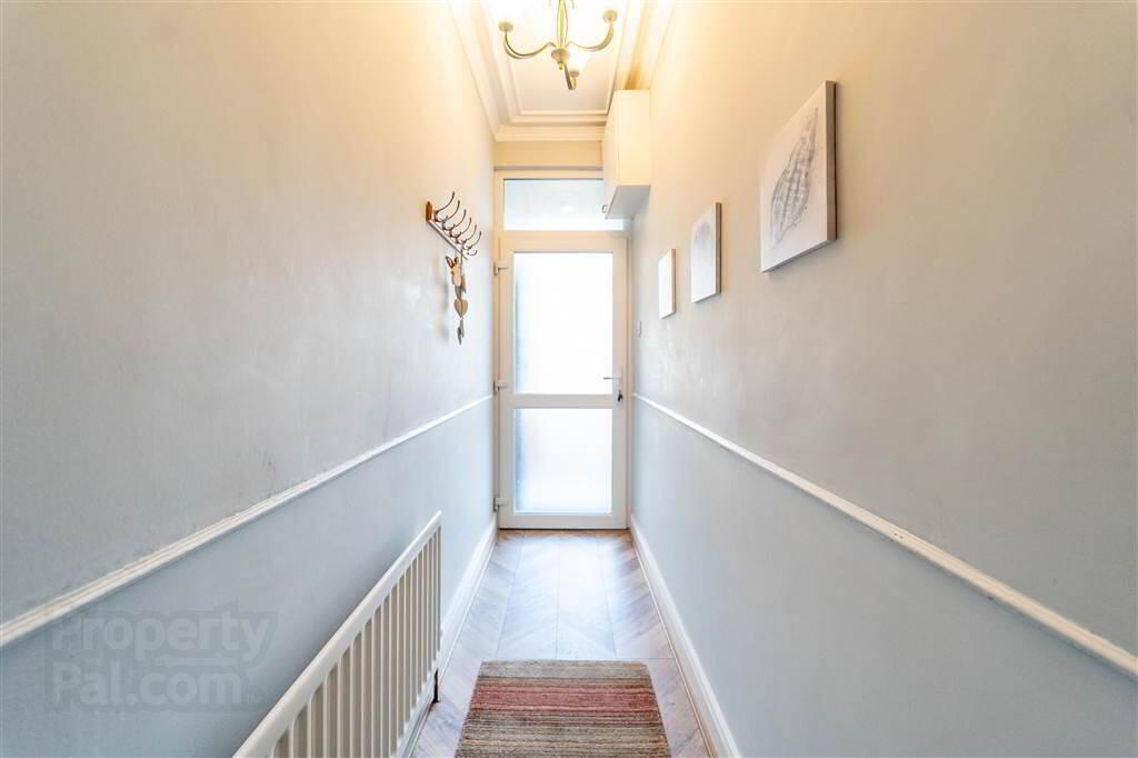 52 Holborn Avenue 4 of 25