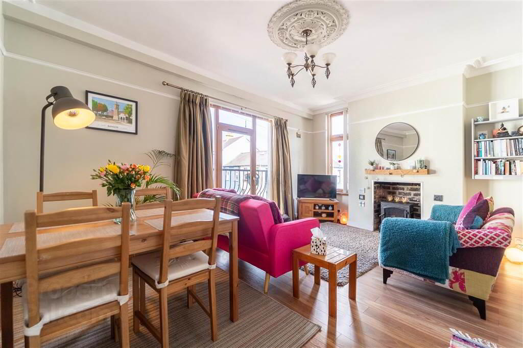 52 Holborn Avenue 7 of 25