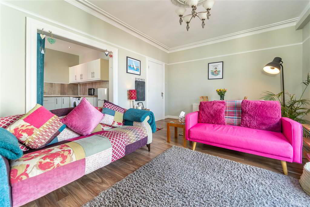 52 Holborn Avenue 8 of 25