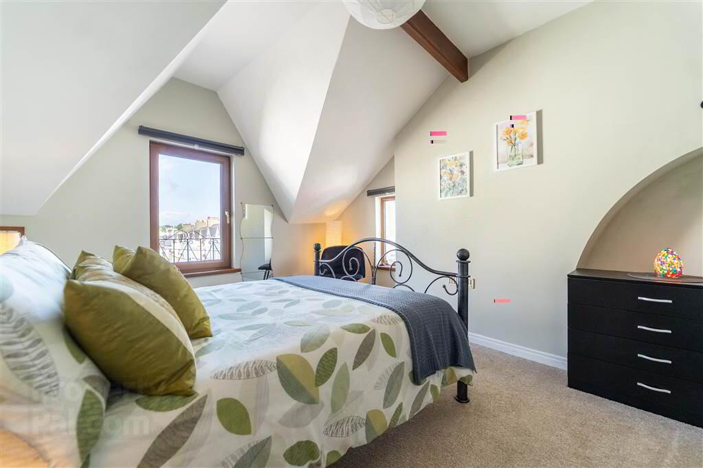 52 Holborn Avenue 12 of 25