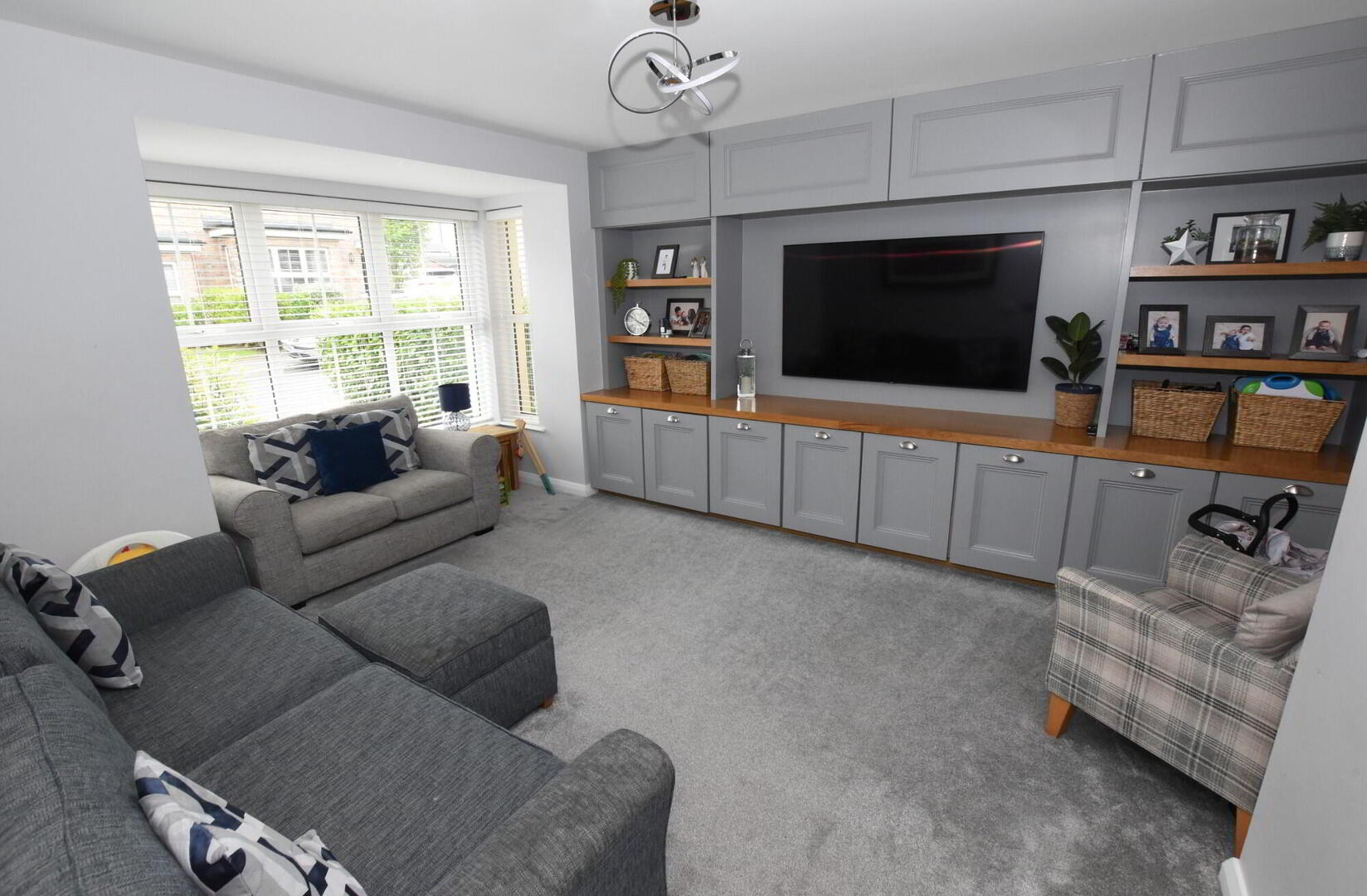 8 Ayrshire Manor 5 of 27