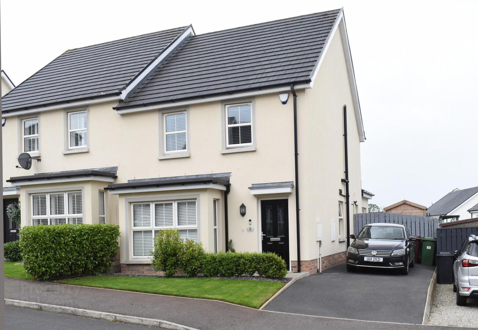 8 Ayrshire Manor 1 of 27