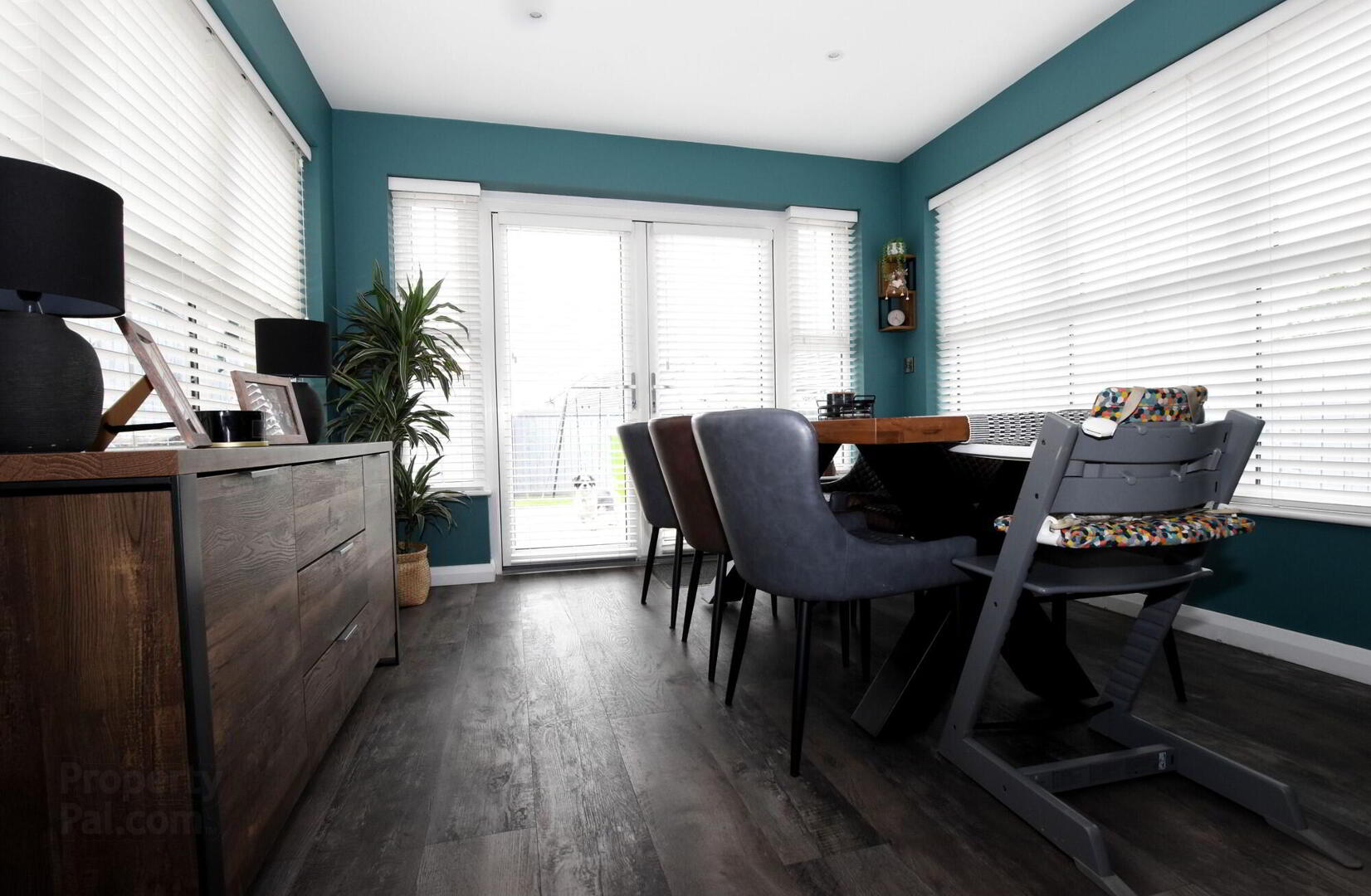 8 Ayrshire Manor 14 of 27