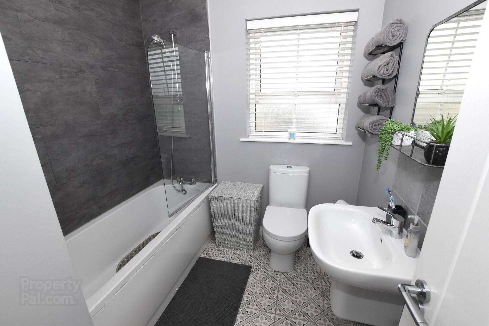 8 Ayrshire Manor 24 of 27