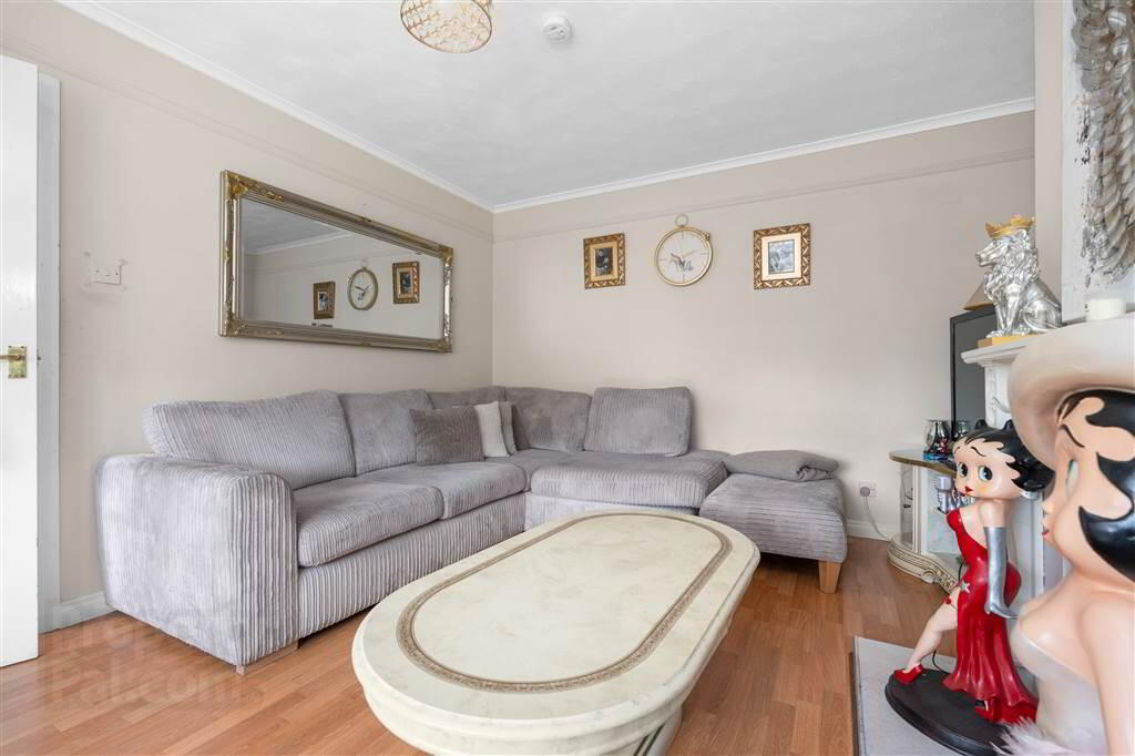 63 Thornbrooke 6 of 33