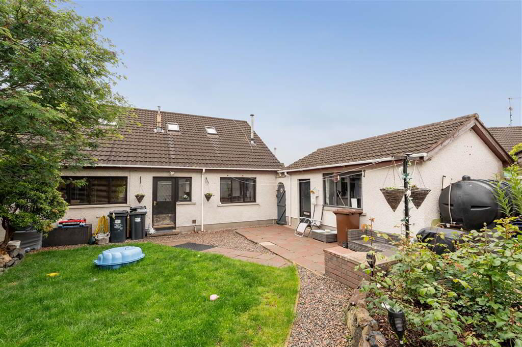 63 Thornbrooke 32 of 33