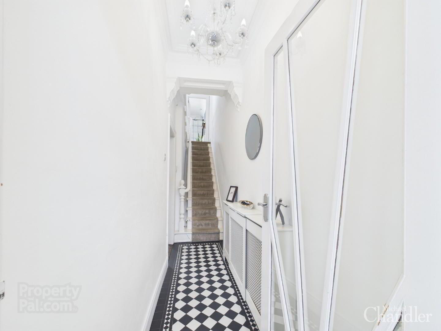 62 Ravenhill Avenue 4 of 20