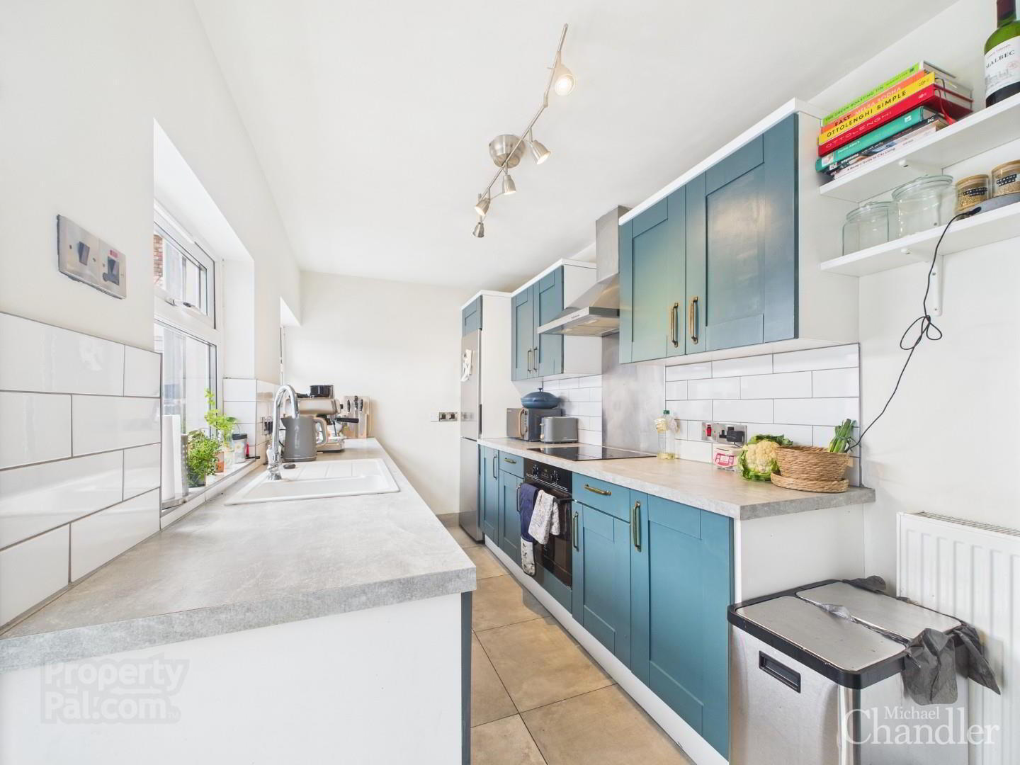 62 Ravenhill Avenue 8 of 20