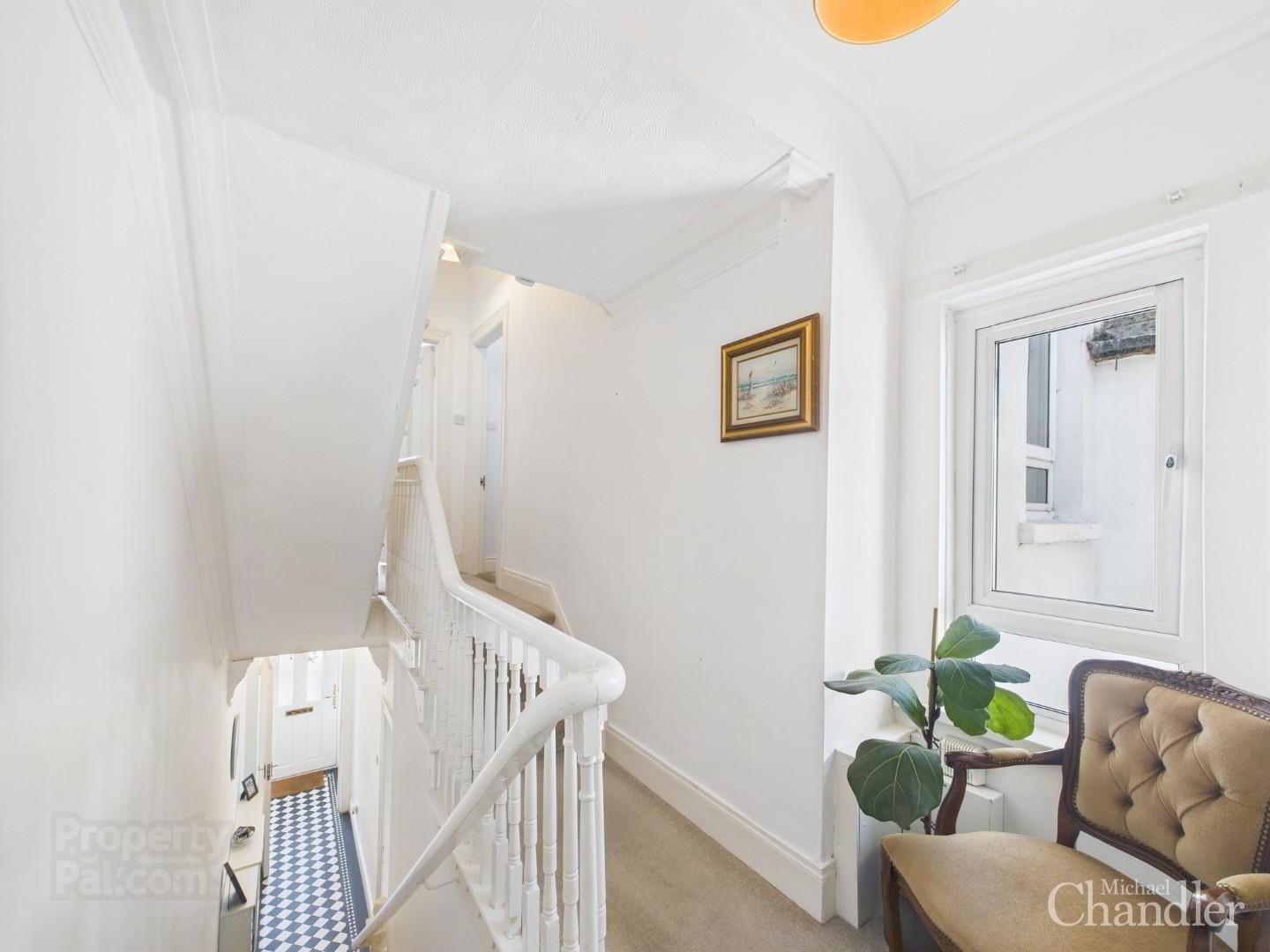 62 Ravenhill Avenue 9 of 20