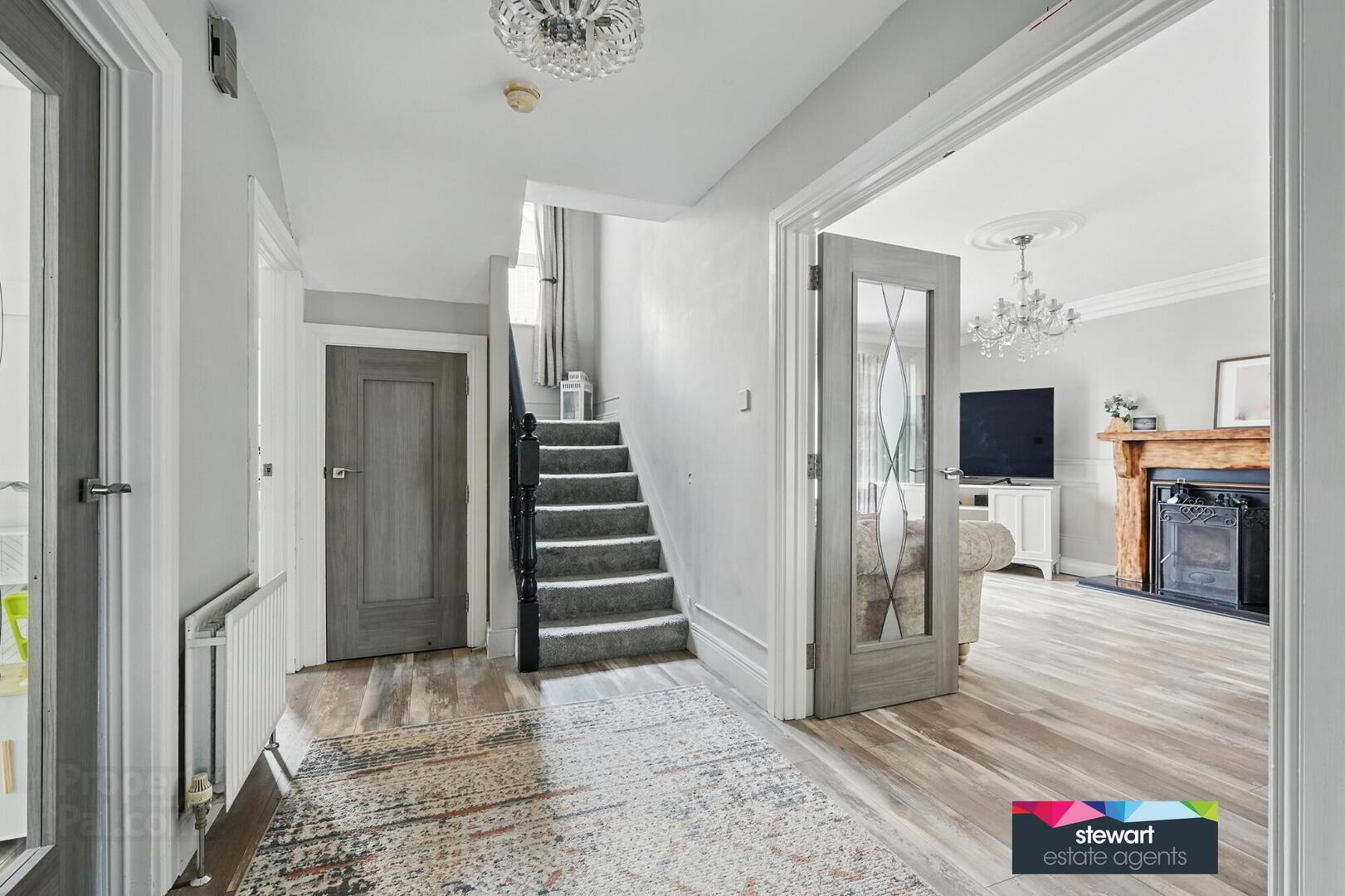 6 Mount Eagles Avenue 5 of 21