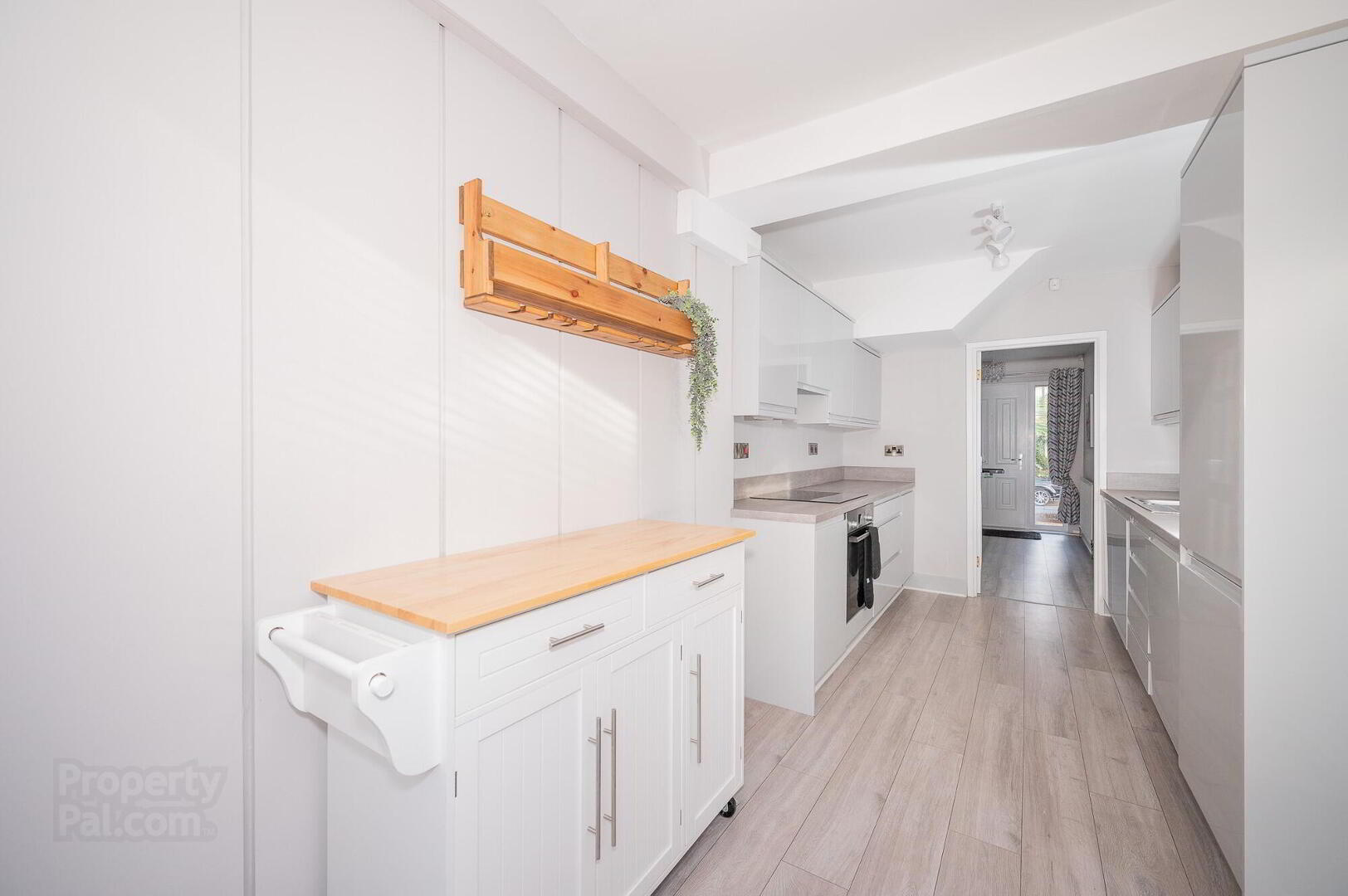 35 Sharman Road 11 of 20