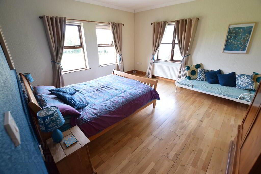 44 Glebe Road 14 of 31