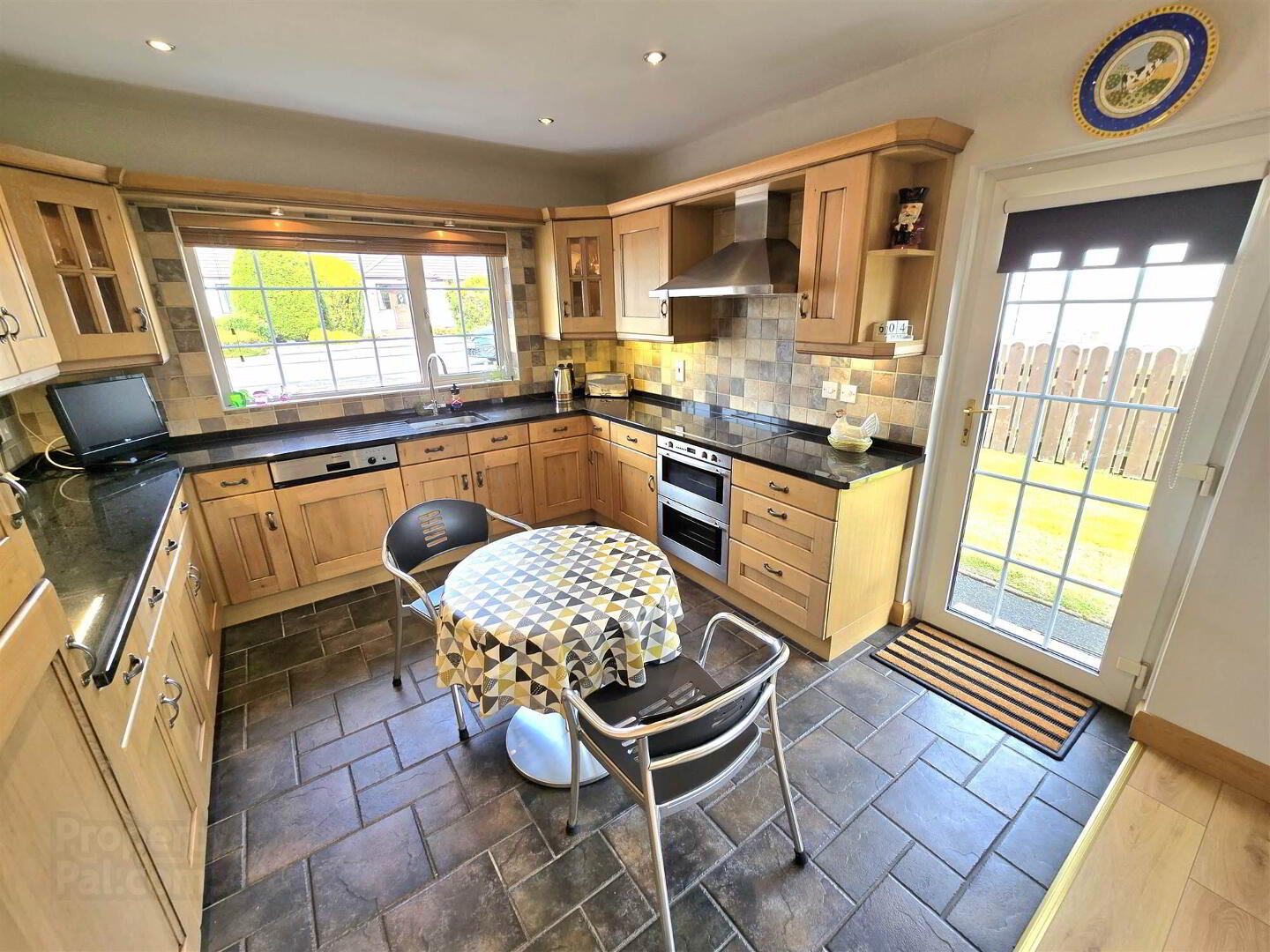 30 Coachmans Way 4 of 21