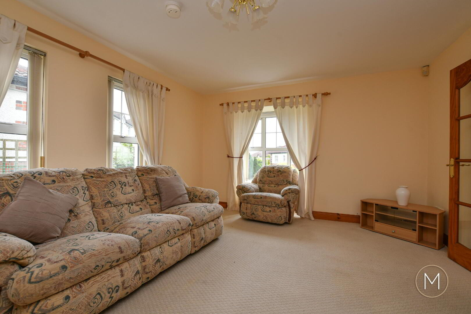 20 Ingledene 8 of 41