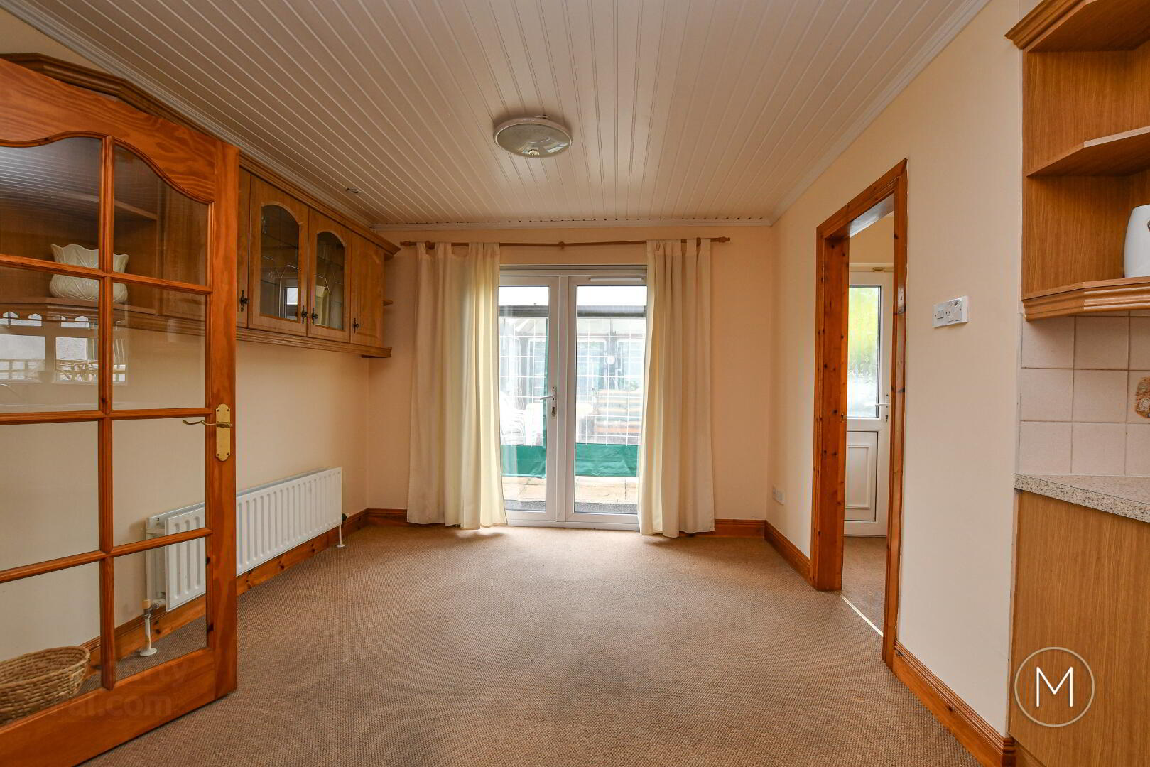 20 Ingledene 14 of 41