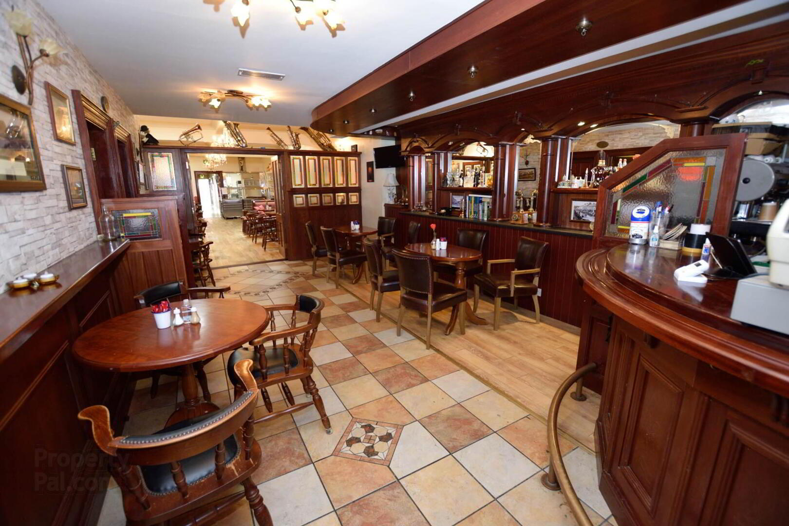 Fox`s Pub 6 of 26