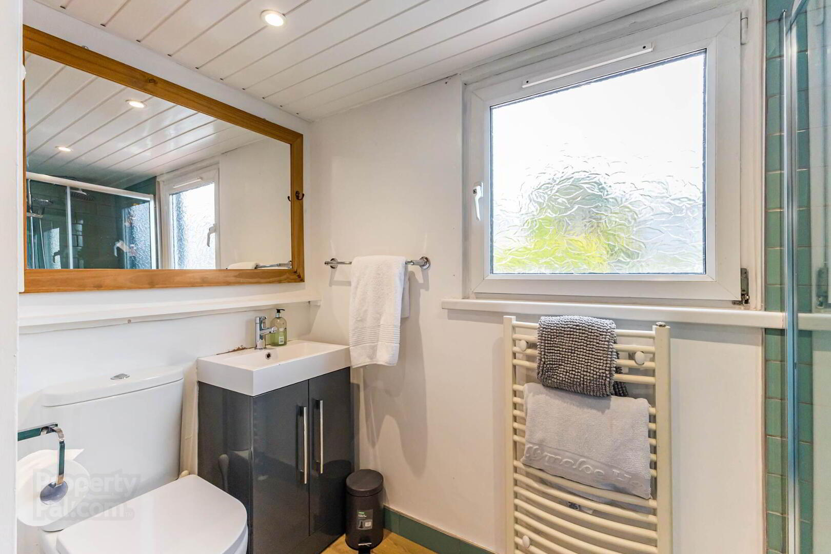'Thistle Cottage', 25 The Hill 15 of 18