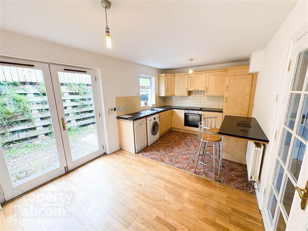 10 Carrickree Mews 4 of 8
