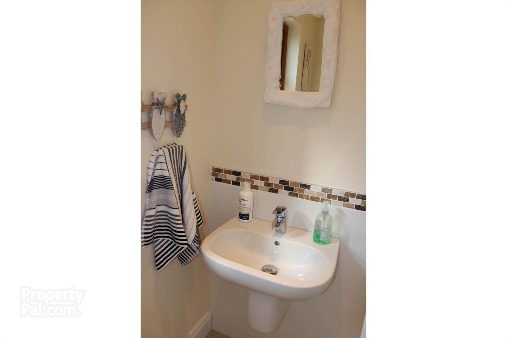 12 Clare Court 14 of 25