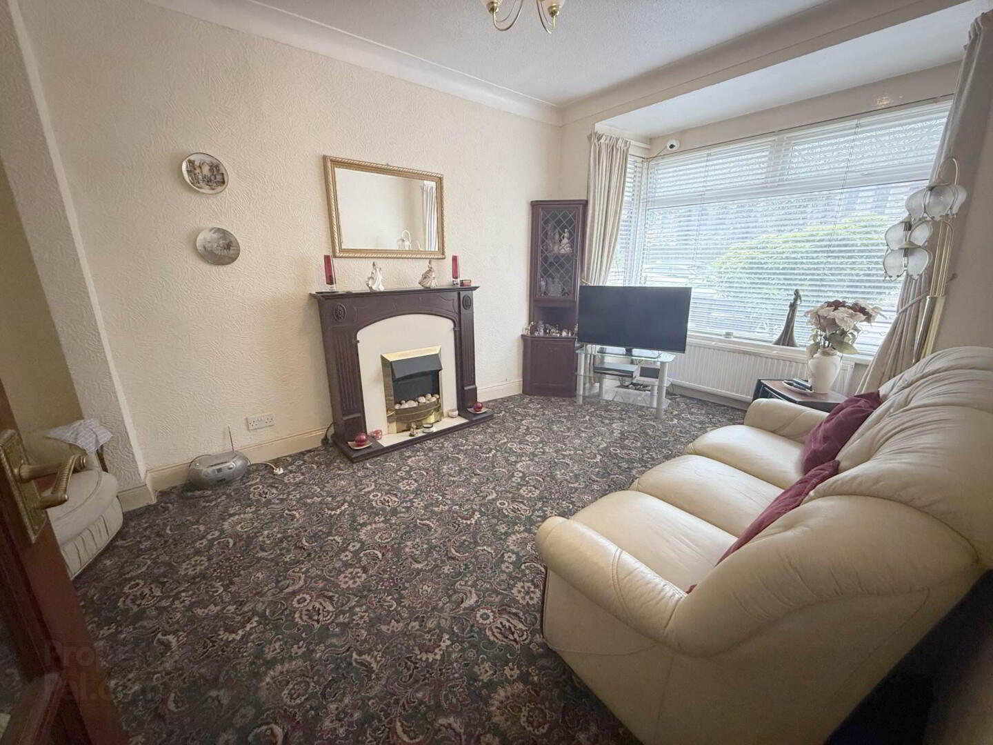 property description image