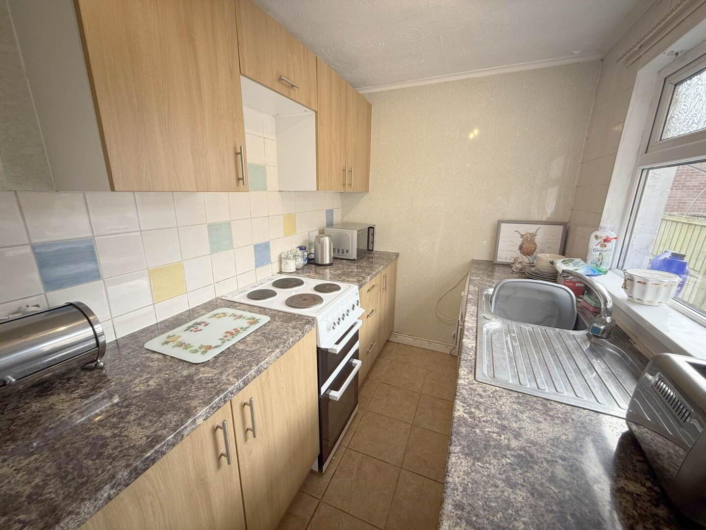 69 Willowfield Parade 5 of 12