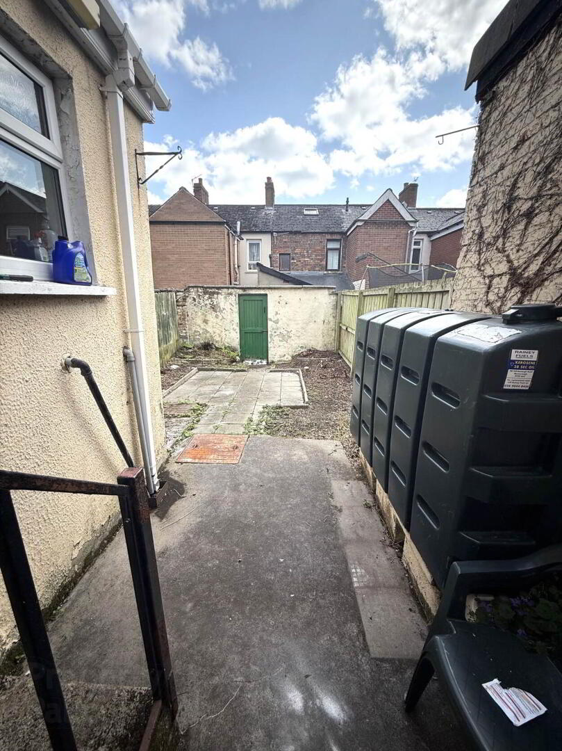 69 Willowfield Parade 10 of 12