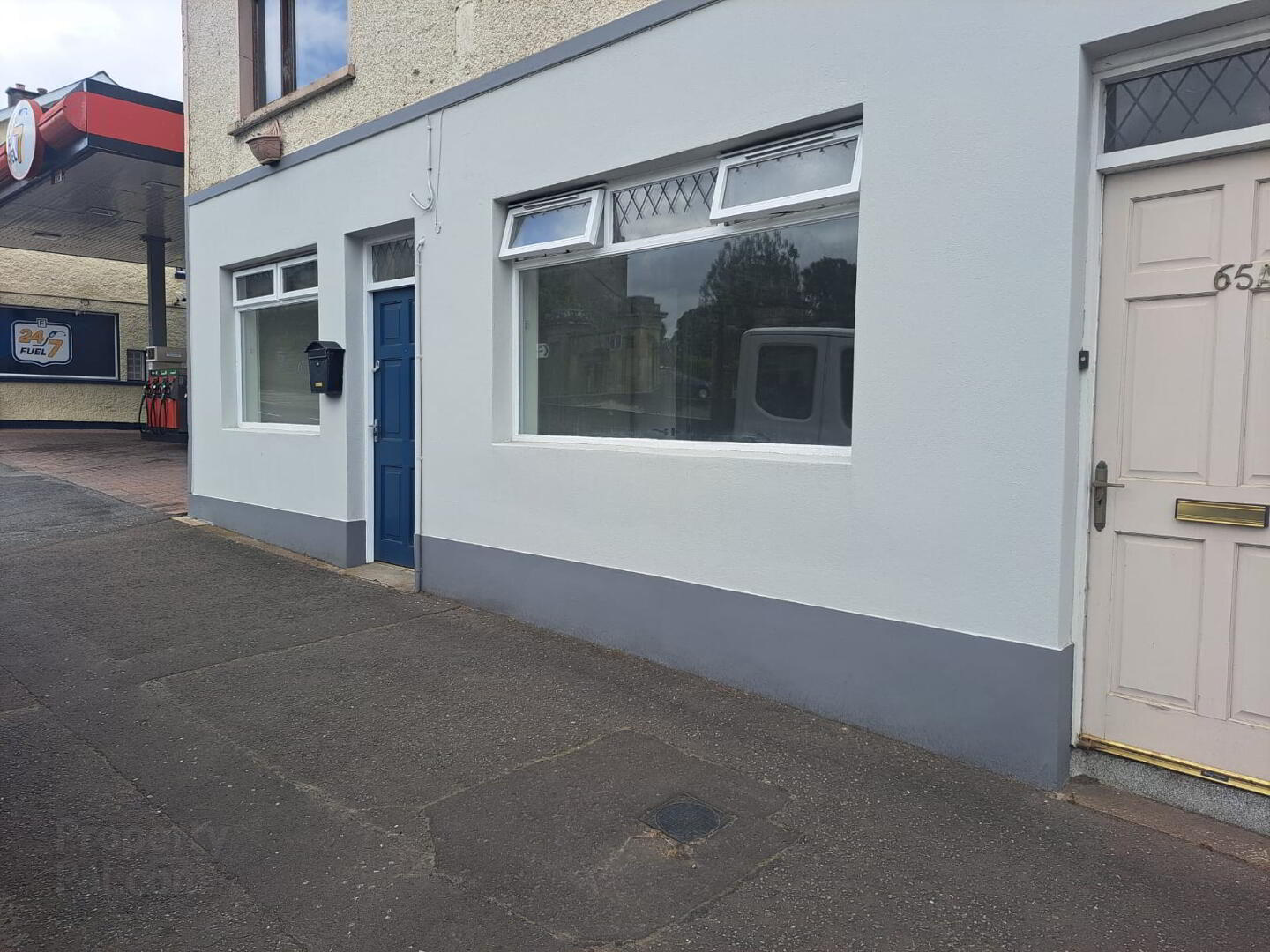 property description image