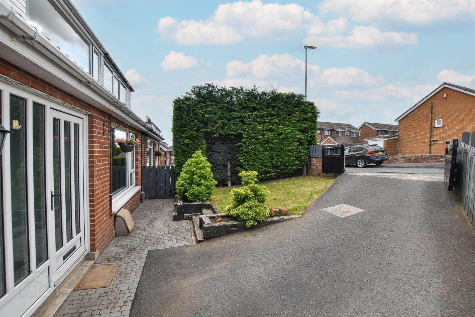 property description image