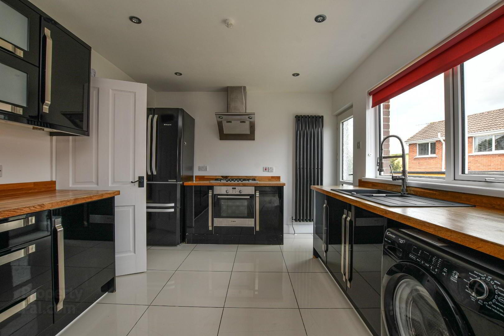 22 Dermott Crescent 7 of 26