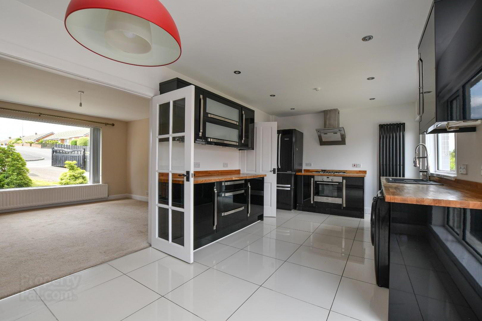22 Dermott Crescent 8 of 26