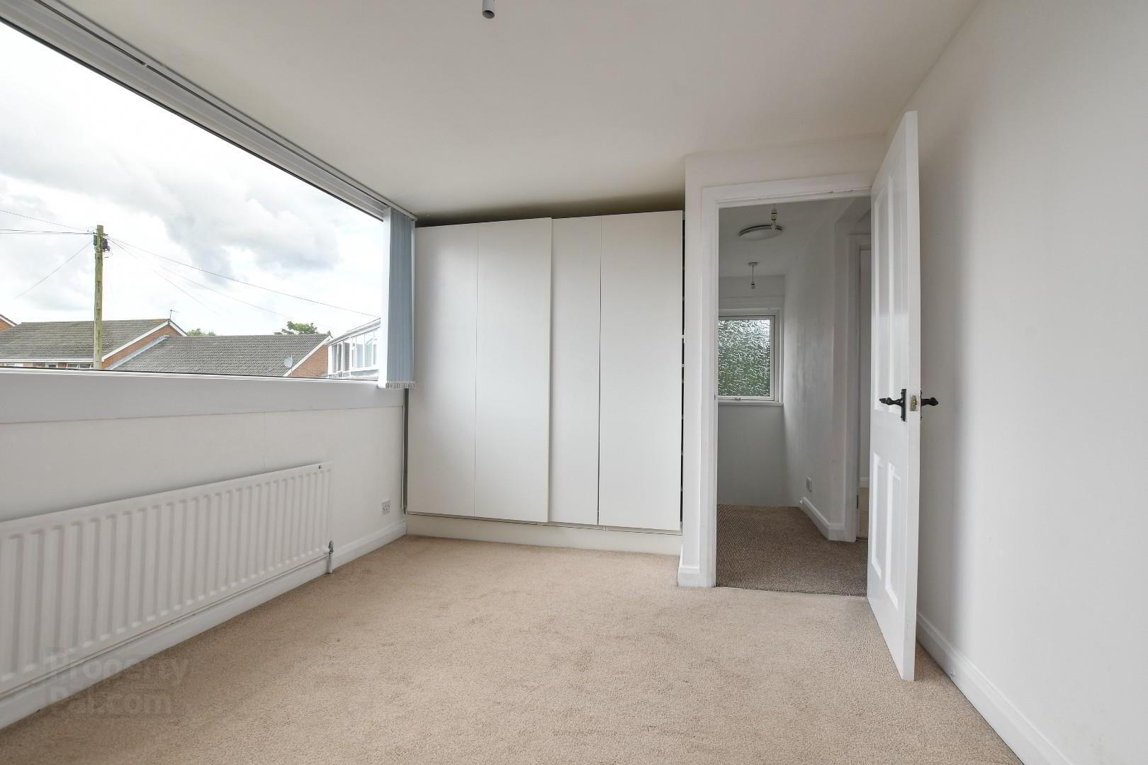 22 Dermott Crescent 12 of 26