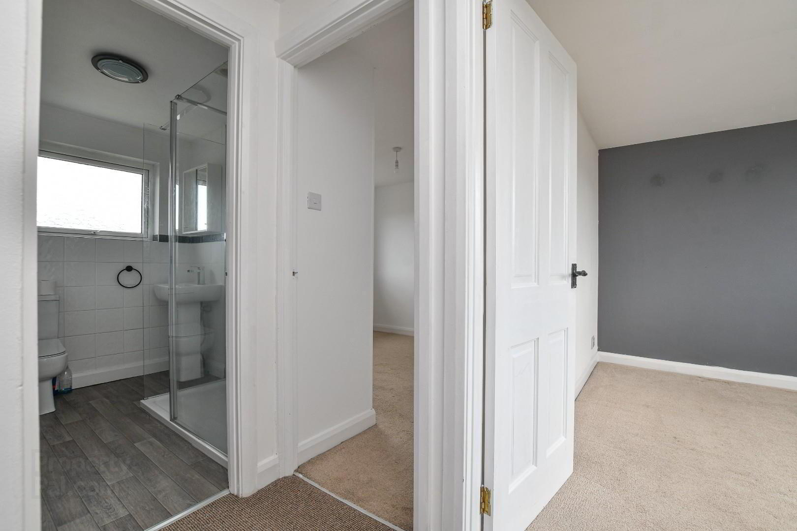 22 Dermott Crescent 16 of 26