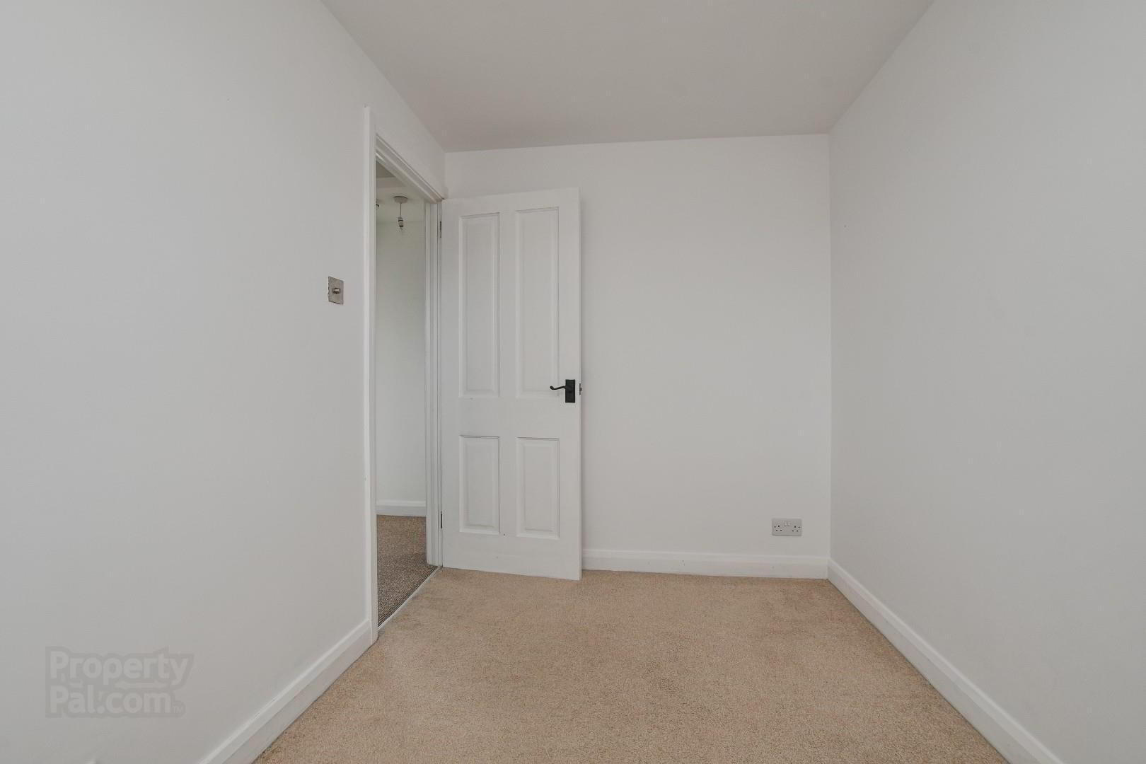 22 Dermott Crescent 20 of 26