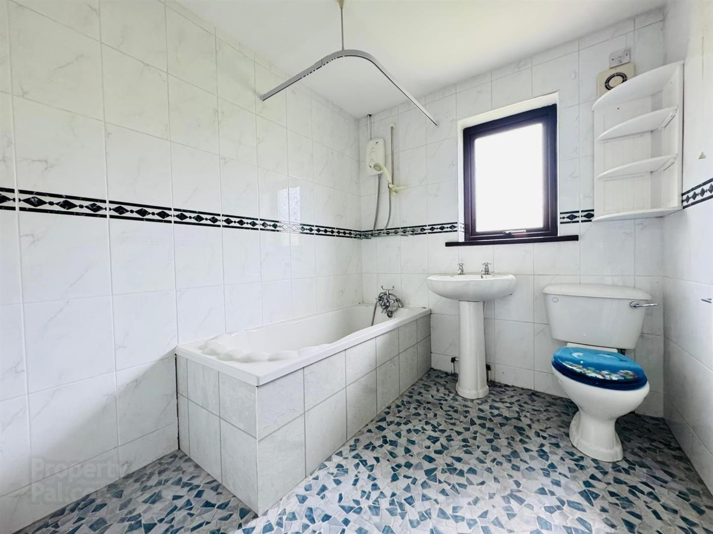 295 Derrycoole Way 8 of 11
