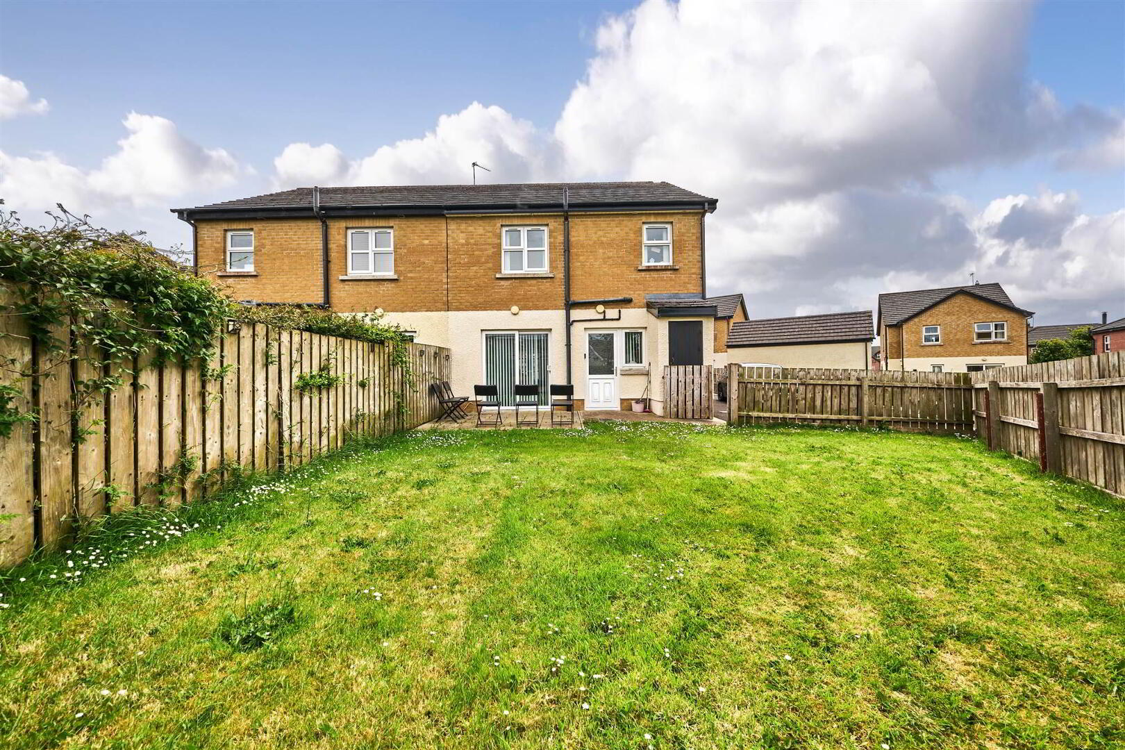 16 Hopefield Grove 22 of 24