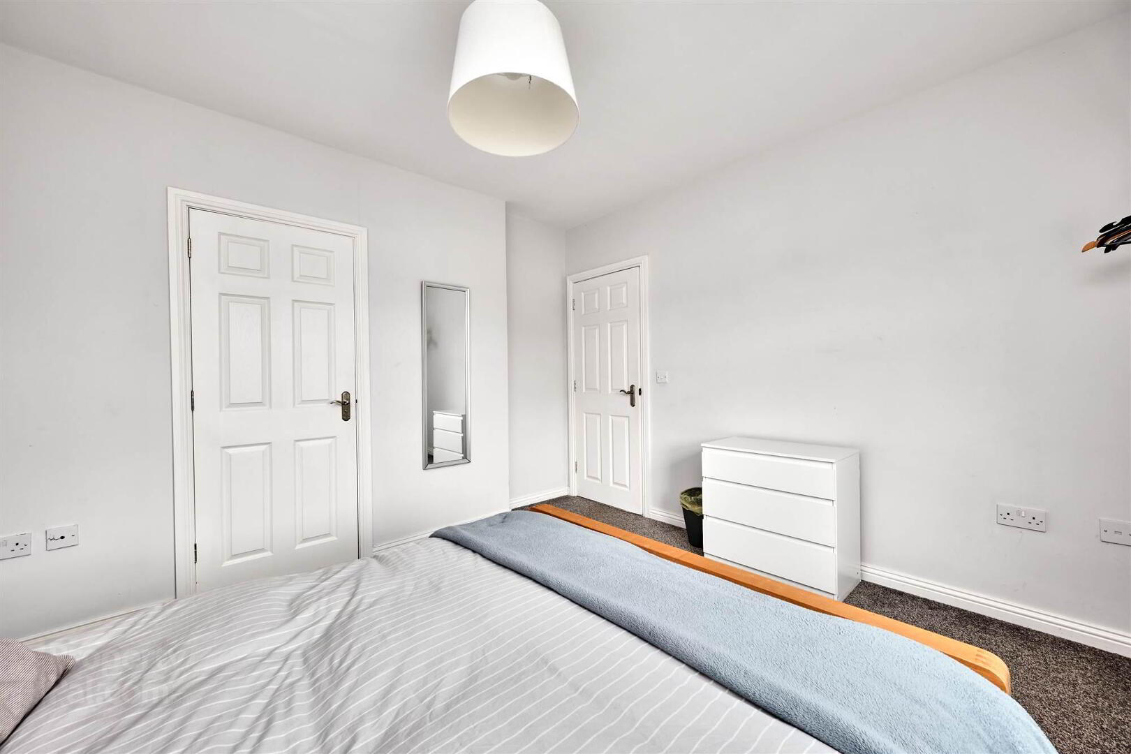 16 Hopefield Grove 14 of 24