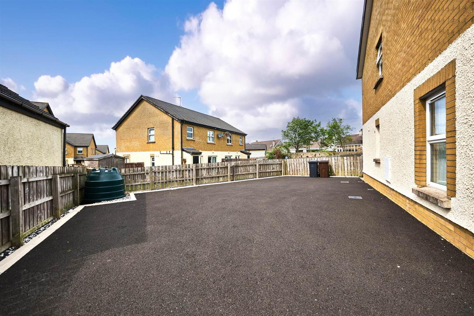 16 Hopefield Grove 23 of 24