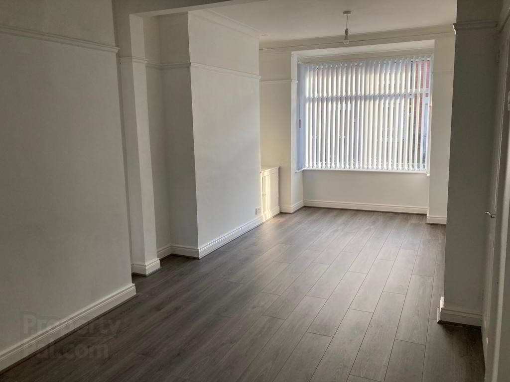 29 Benburb Street 3 of 6