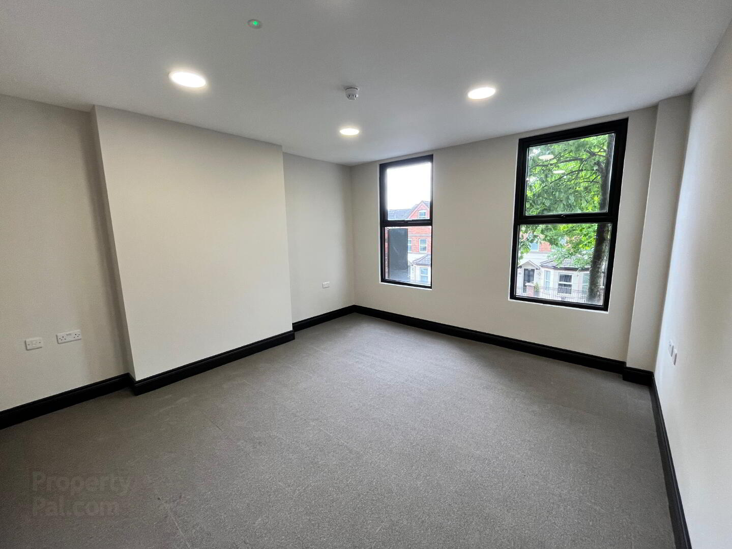 First & Second Floor, 177 Crumlin Road 6 of 11