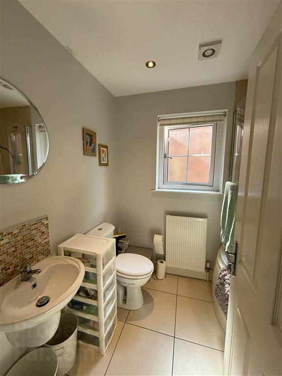 5 Linen Mews 4 of 8