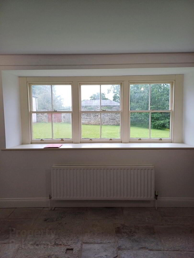 The Laundry Apartment, Castle Coole 9 of 17