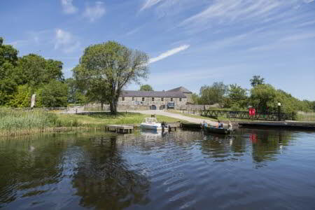Margarets Bungalow, 9 Crom Estate 3 of 20