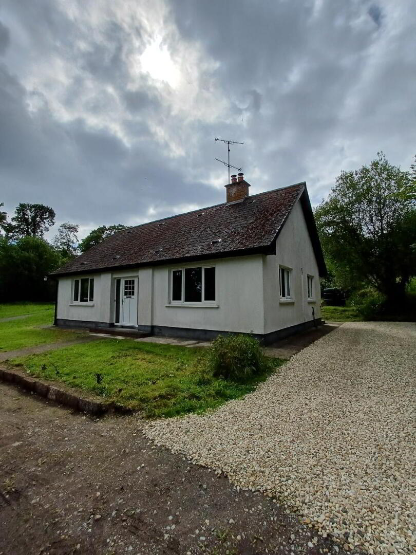 Margarets Bungalow, 9 Crom Estate 8 of 20