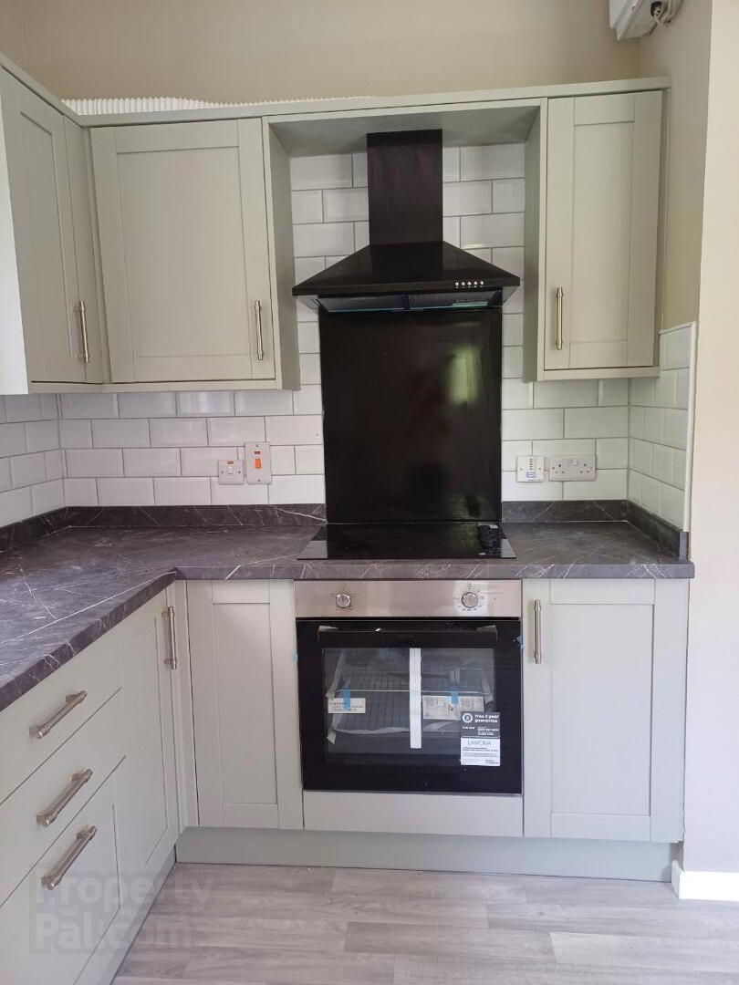 Margarets Bungalow, 9 Crom Estate 14 of 20
