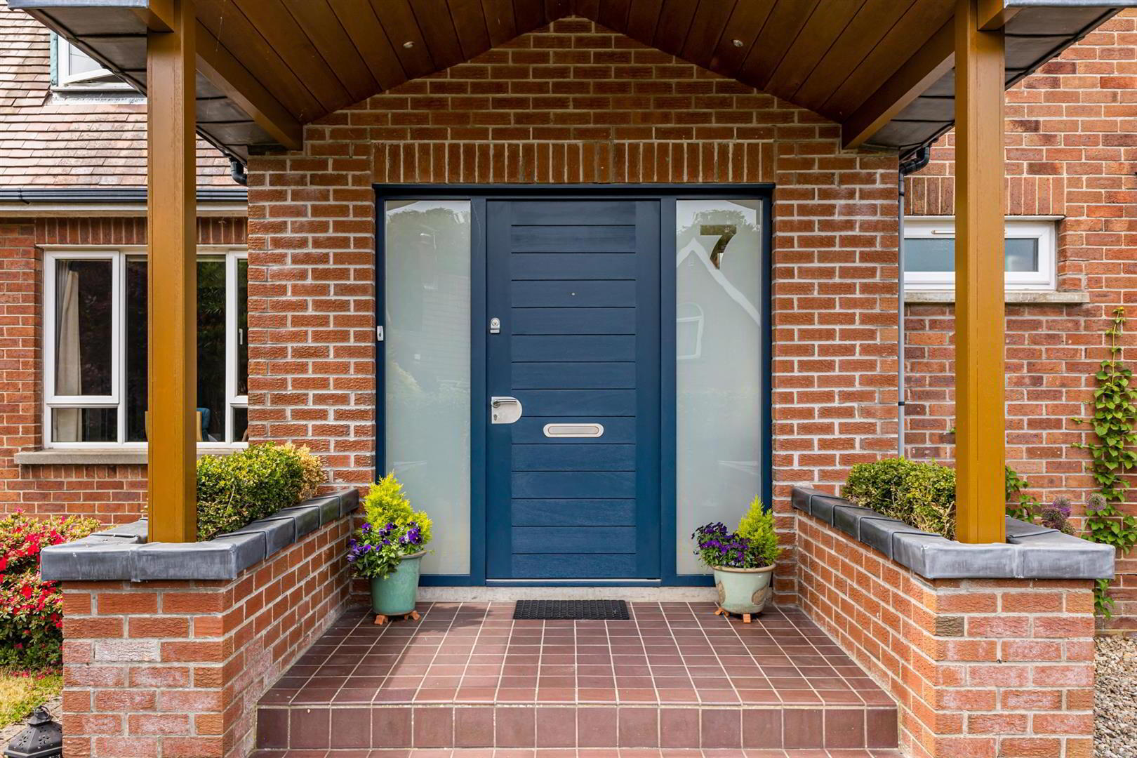 7 Castlehill Park West 3 of 42