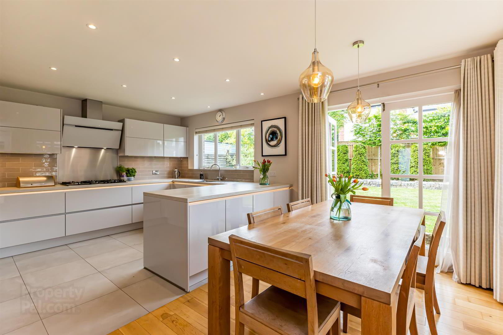 7 Castlehill Park West 13 of 42