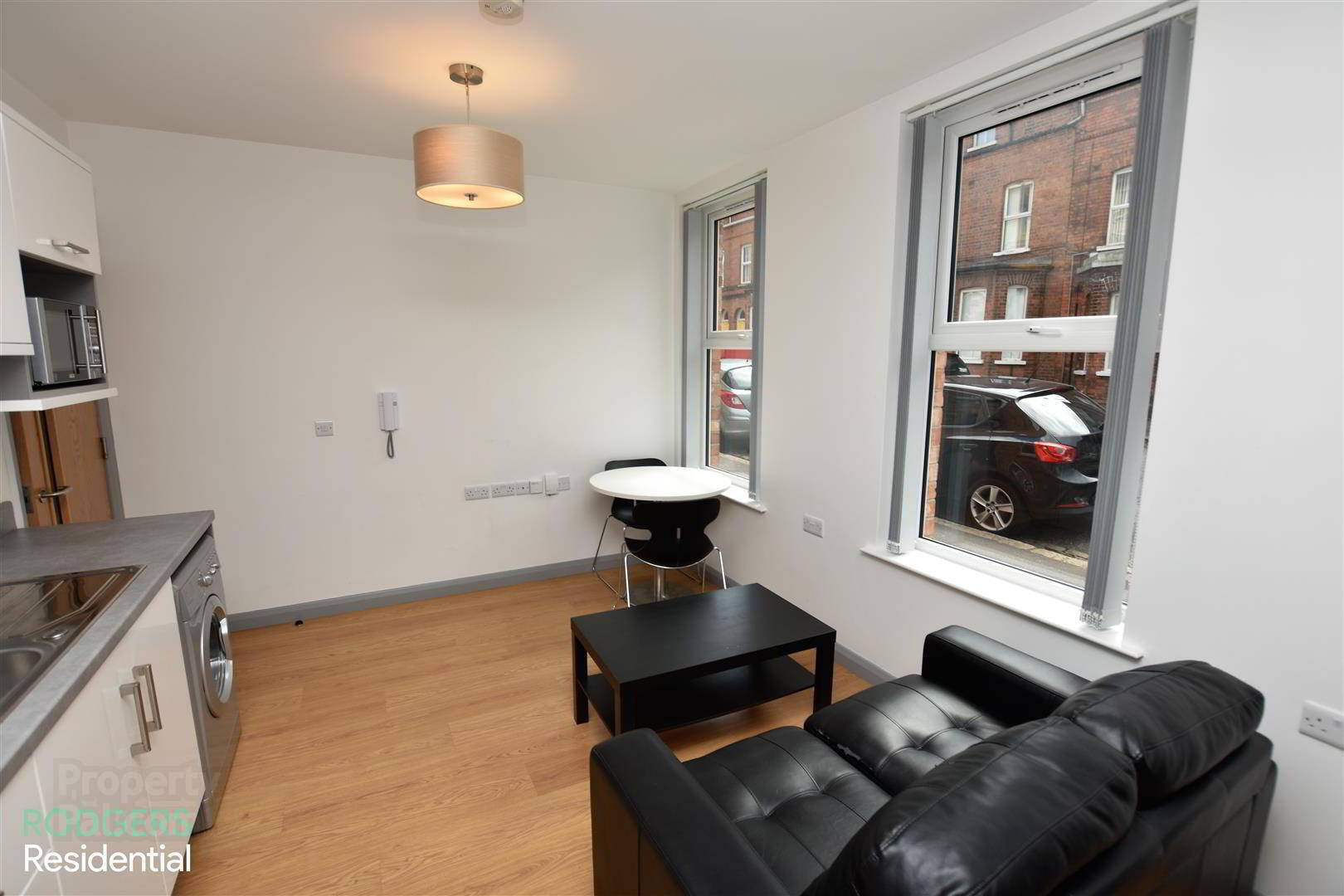 Apt 1, 125 Wellesley Avenue 4 of 7